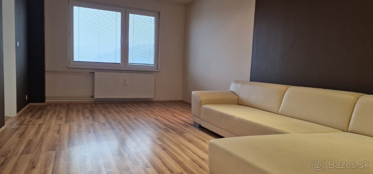 Prenájom 4-izbového bytu - 5