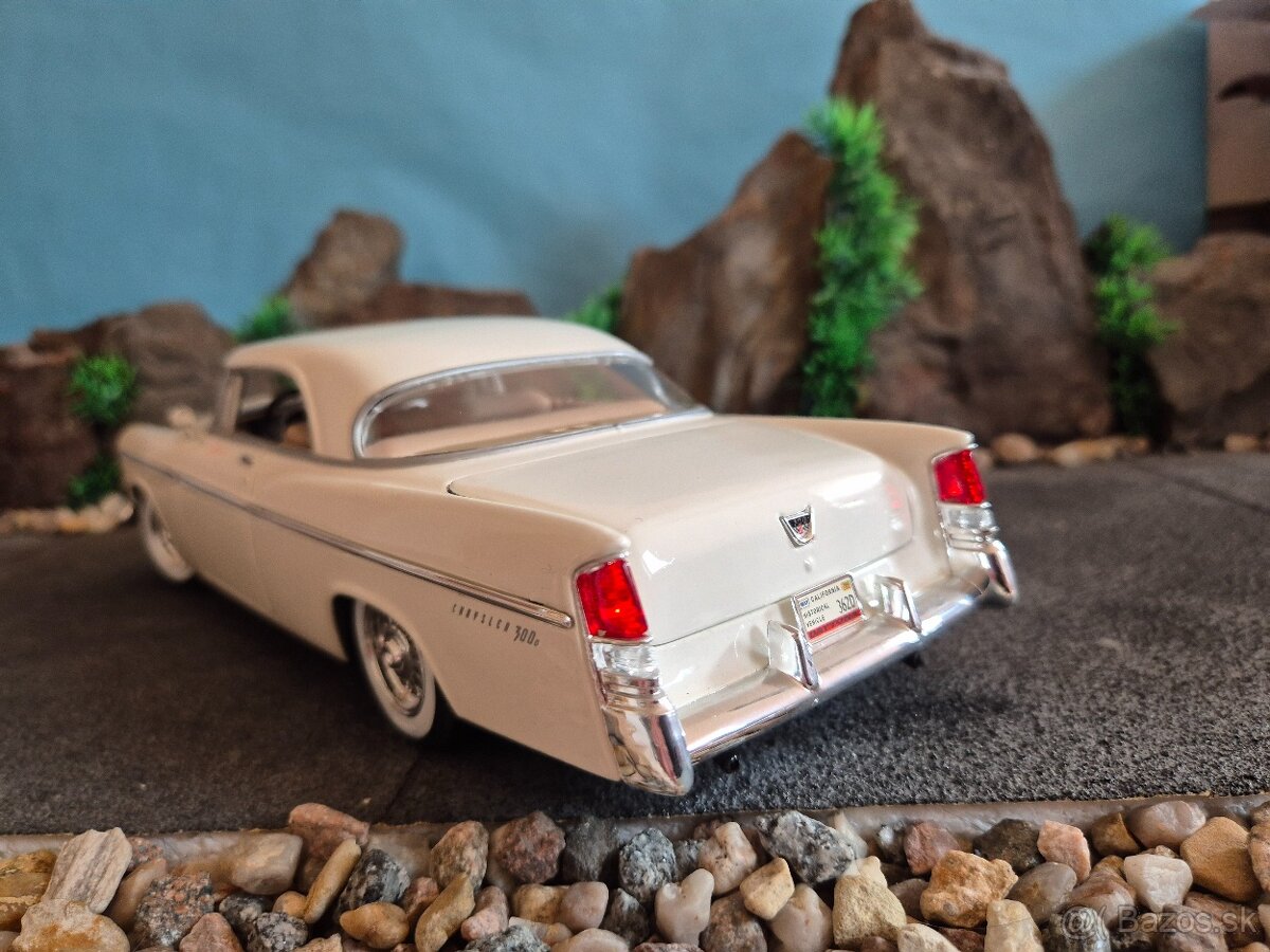 Prodám model 1:18 Chrysler 300B 1955 - 5