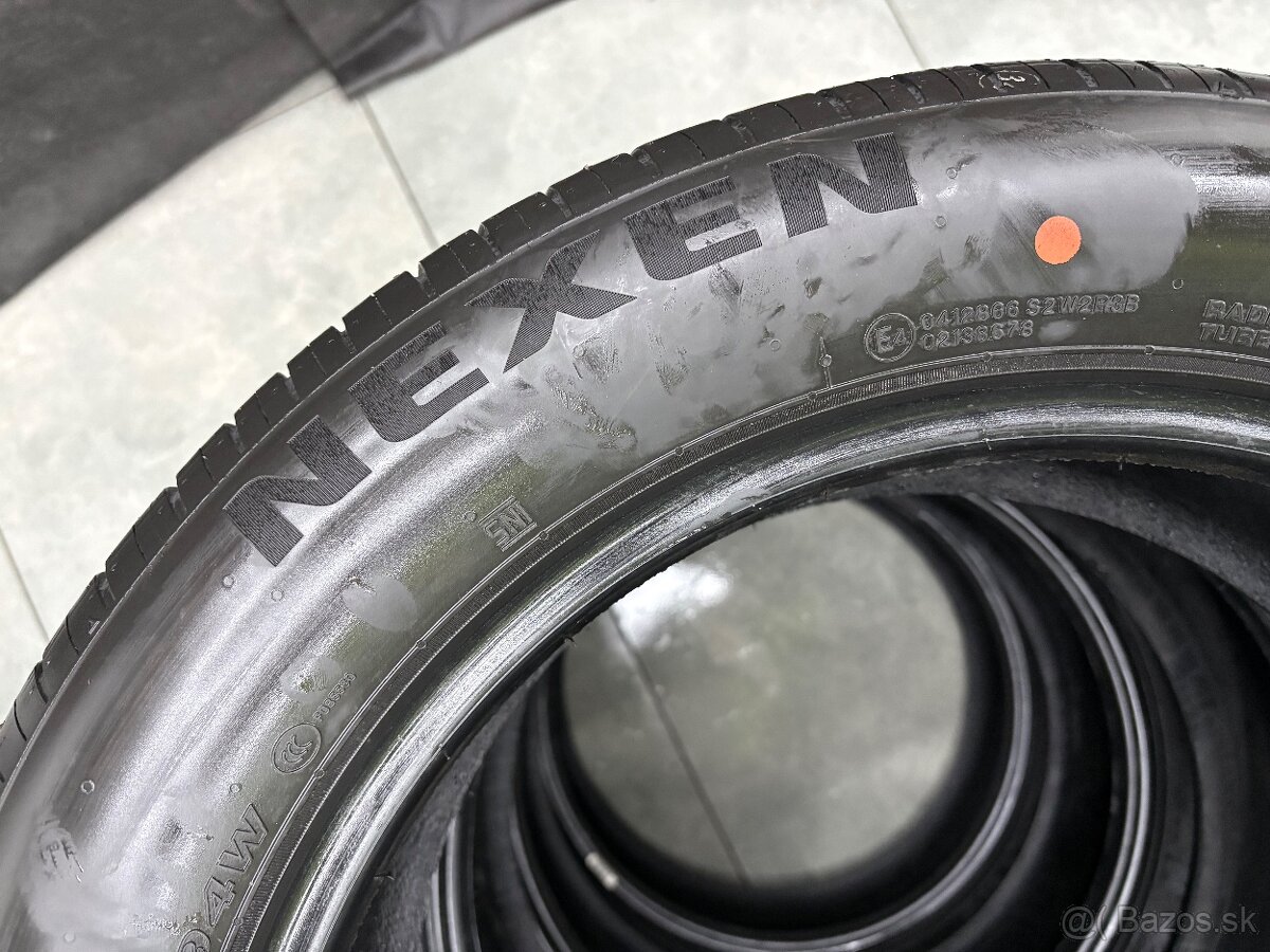 215/55r17 cistonove letne pneu Nexen - 5