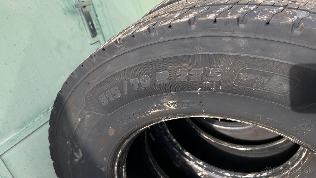 Michelin XMulti energy 315/70 - 5