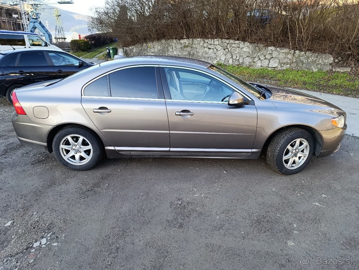 Predám Volvo S80 2007 120kw/163k - 5