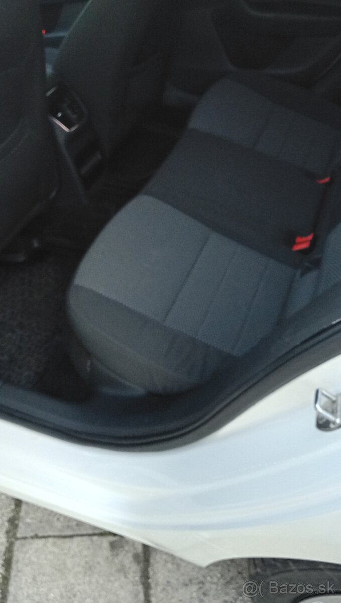 Predám Škoda Octavia 3 combi 1,6 Tdi - 5