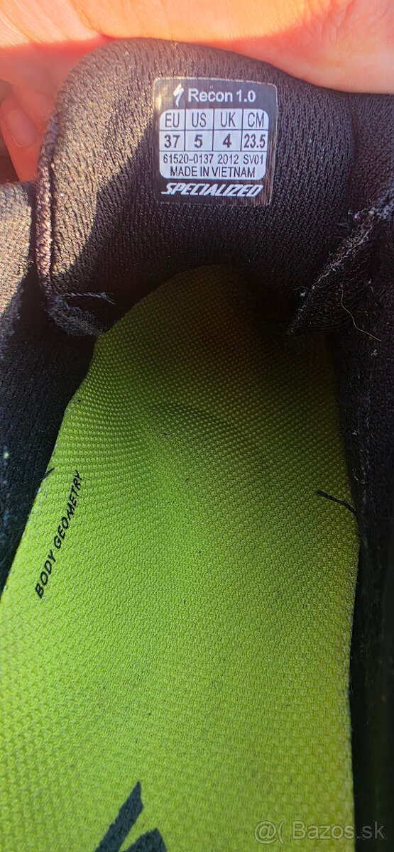 Specialized - cyklotretry - 37 veľkosť - 5