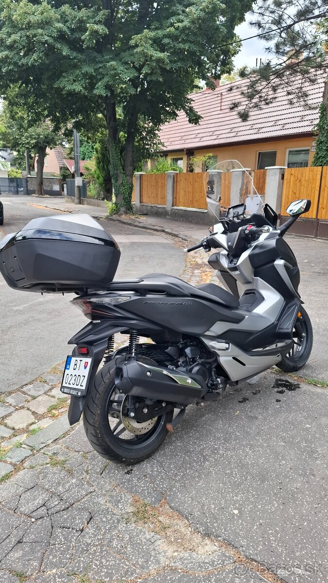 Honda Forza 300 - 5