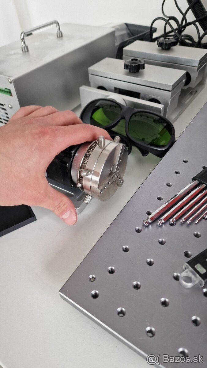 Nový vláknový laser Mactron 50W JPT pracovná plocha 110x110 - 5