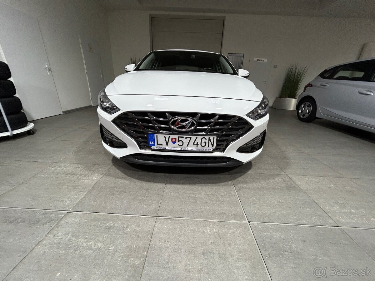 Hyundai i30 Fastback 1,5 T-GDi mHEV iMT Family - 5