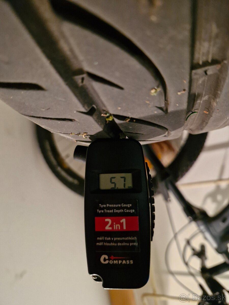 Letna pneu...225/45/17 - 5