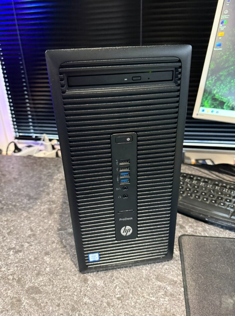 Počítač i3-6100 / RX 560 4GB / 8GB / SSD + HDD - 5