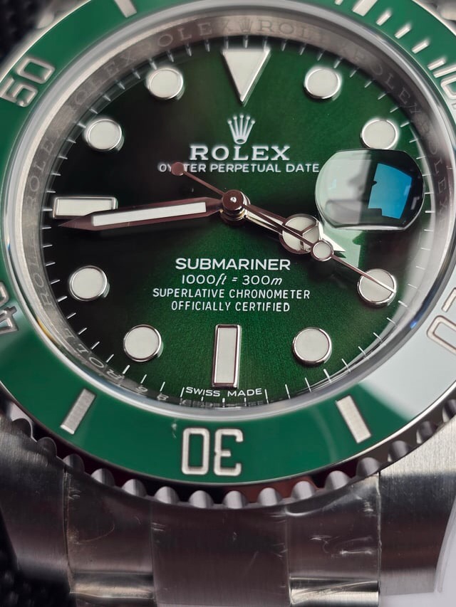 Rolex Submariner Hulk 40mm - 5