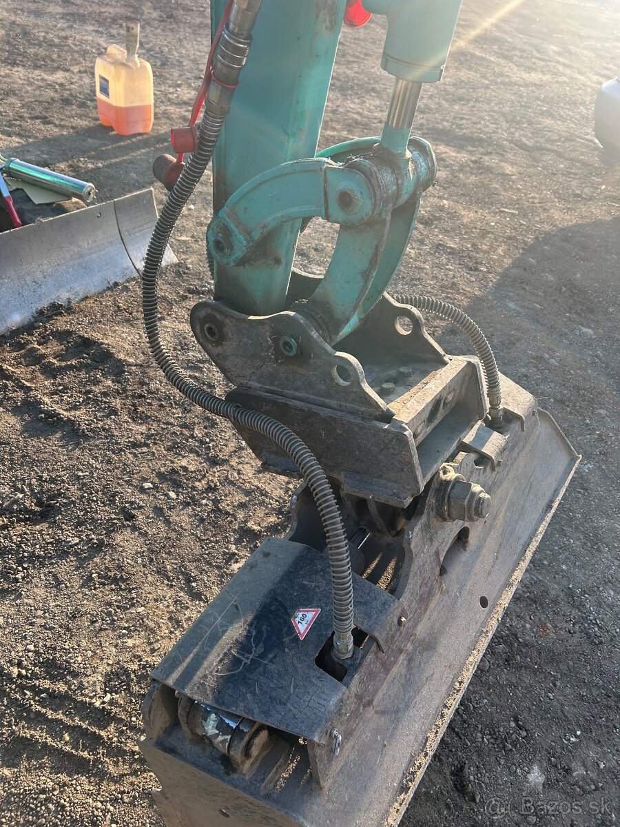Japonský minibager KOBELCO 1,9t - 5