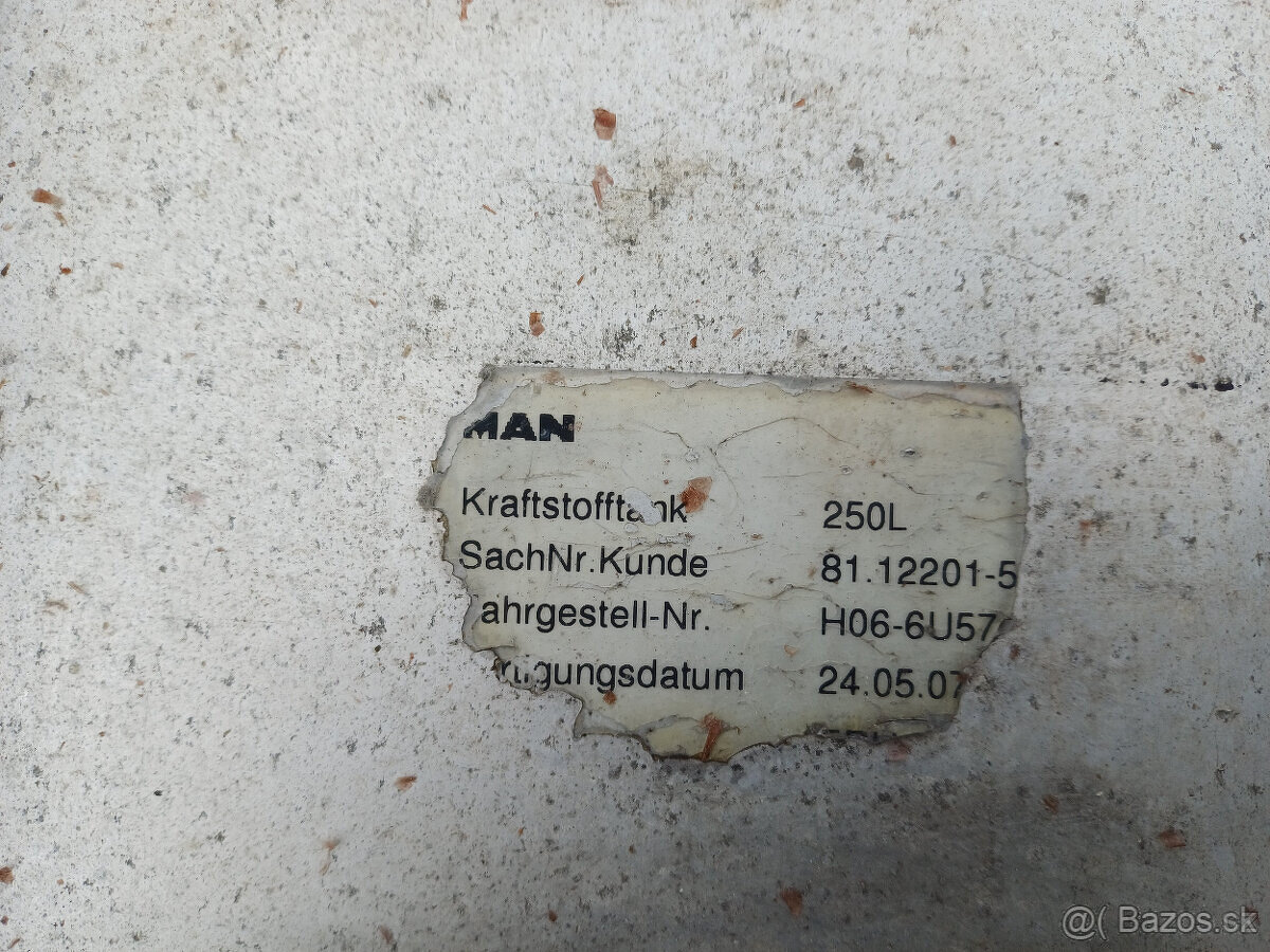 MAN TGA TGX TGS přídavná nádrž - 5
