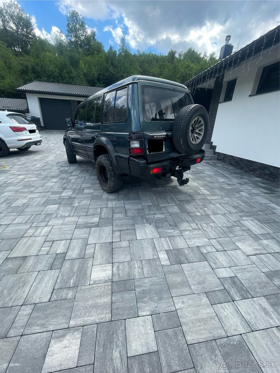 Mitsubishi pajero 2.5 - 5