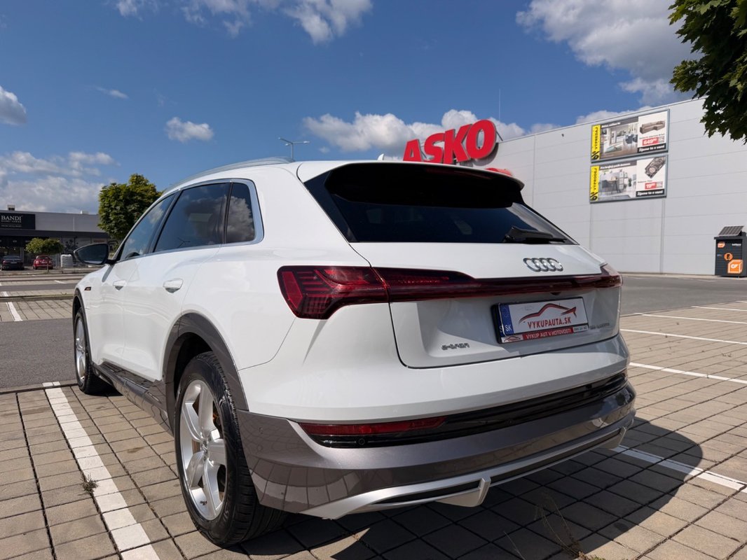 Audi E-tron 55 quattro S line - 5