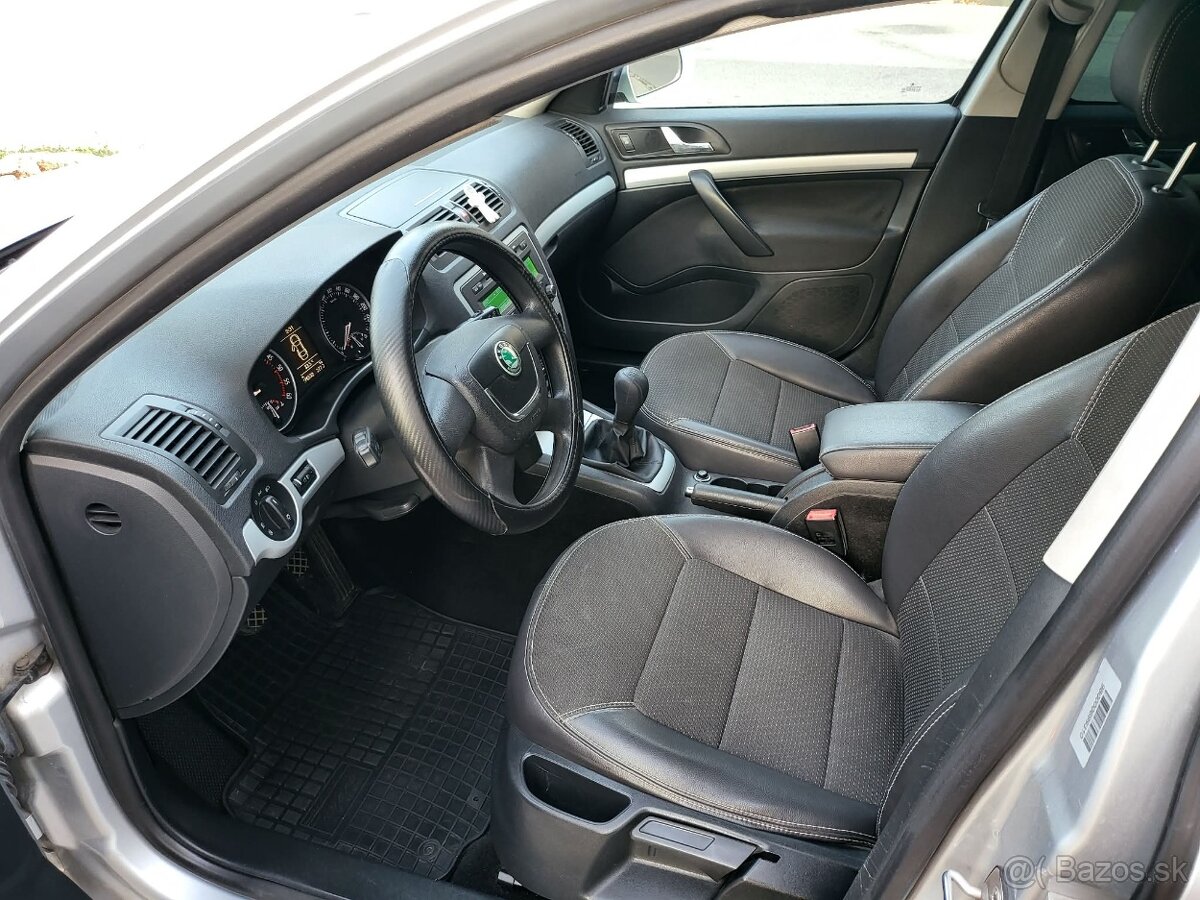 Predám Škoda Octavia Facelift Combi 2.0 TDI Elegance - 5