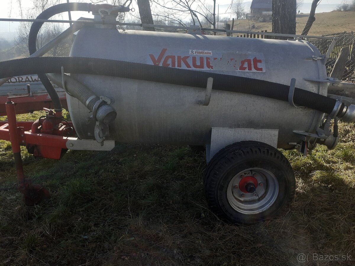 Predám fekál cisternu 2200L - 5