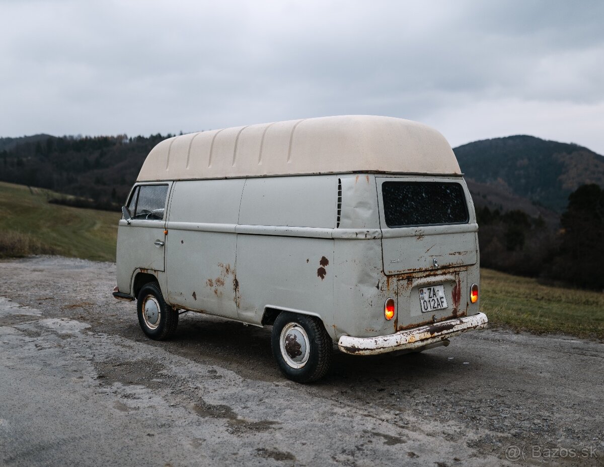 VW T2a highroof - 5
