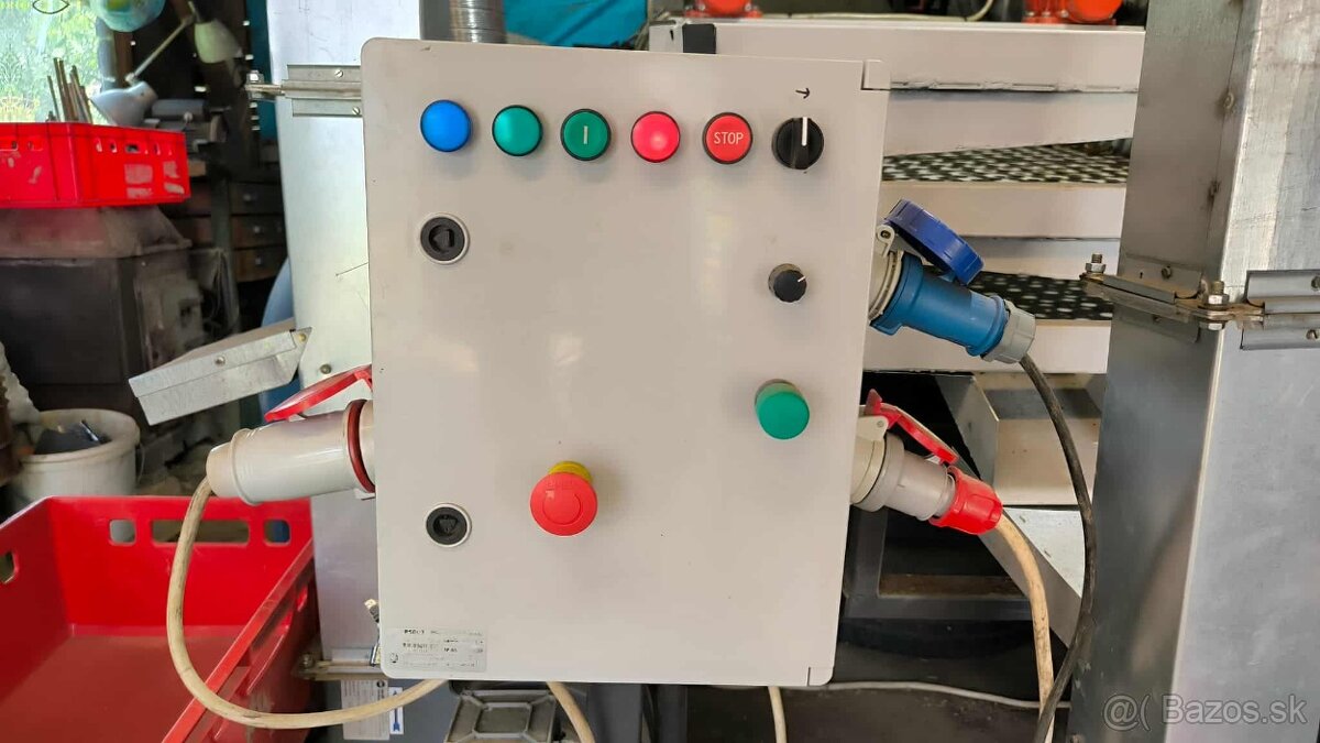 Stroj na lúskanie vlašských orechov so separátorom - 5