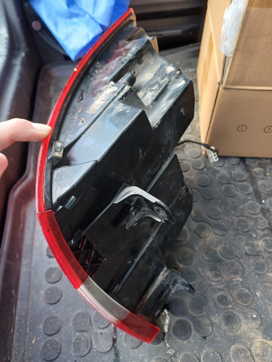 5E9.945.207 LZ Svetlo Octavia 3 Fl combi - 5