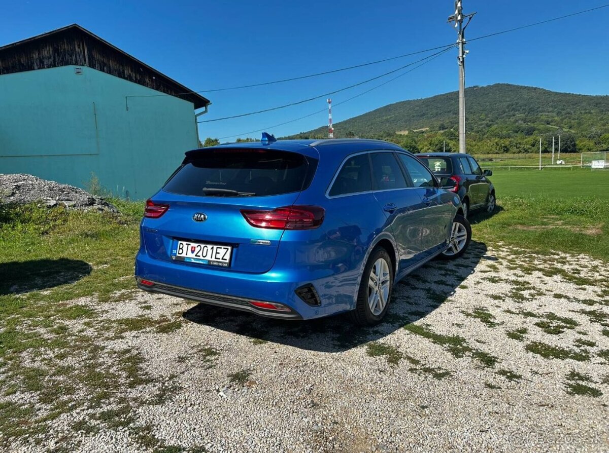 KIA Ceed SW 1.6 CRDi Gold - 5