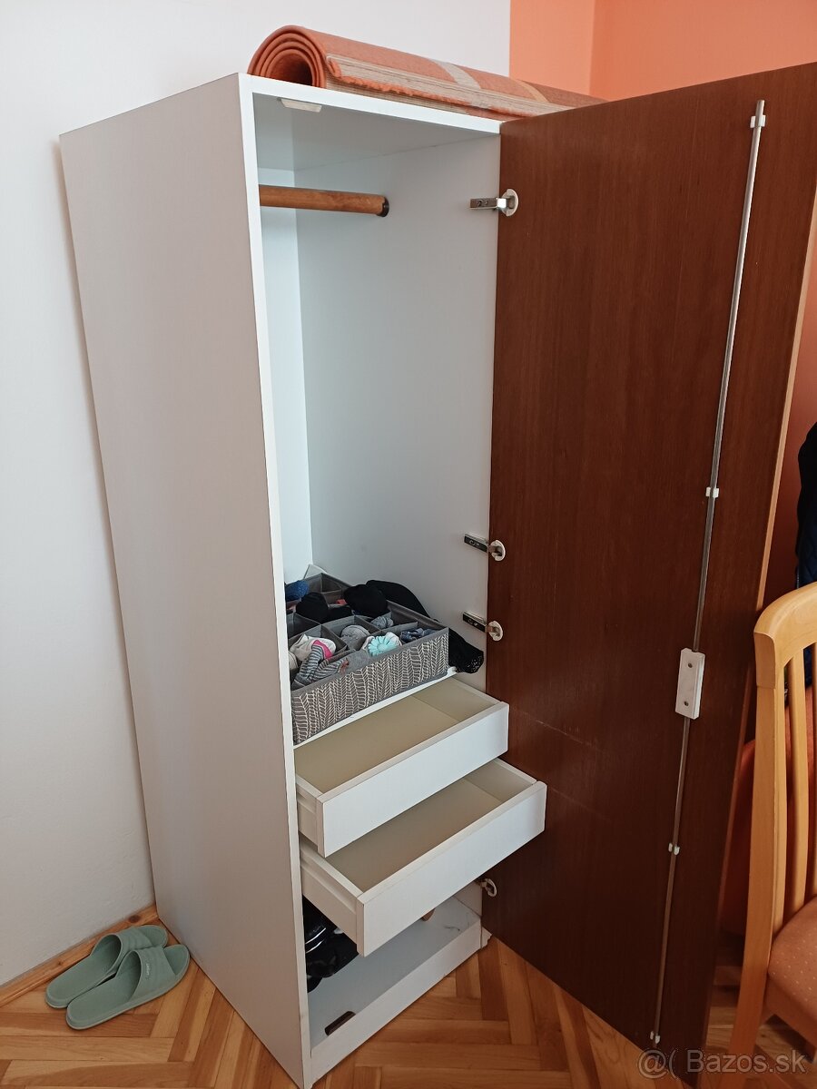 Dve pevne skrine - 5