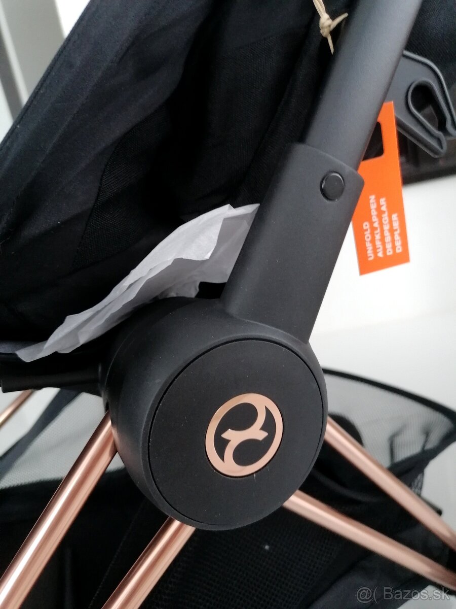 NOVÁ Cybex coya s madlom - 5