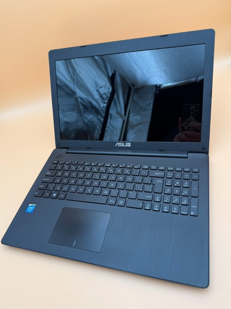 Notebook ASUS X553M / Intel Celeron / 8GB RAM / 120gb SSD - 5