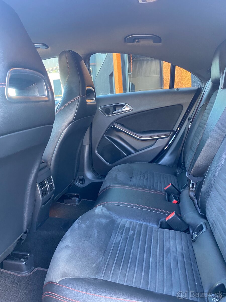 Mercedes-Benz CLA 180 - 5