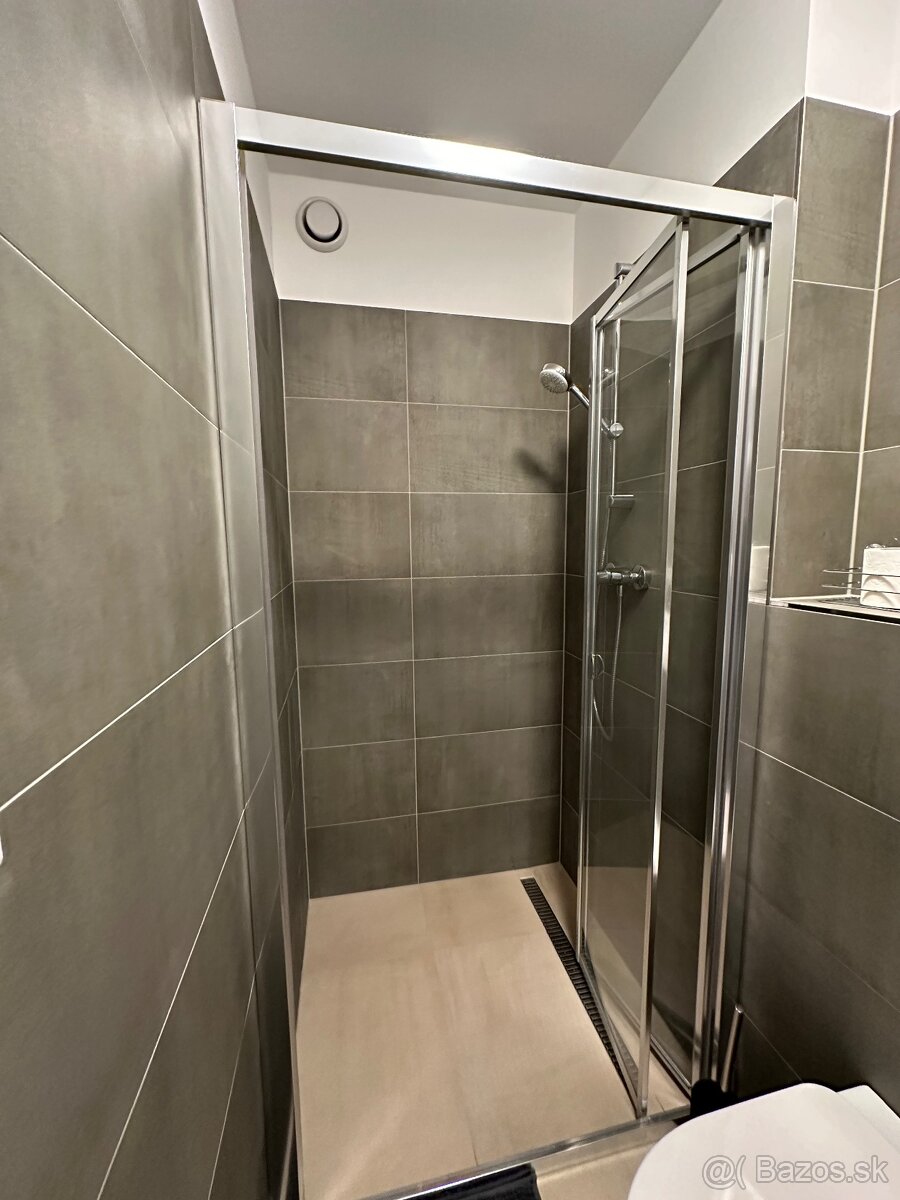 Krátkodobý prenájom- Apartmán v ZA - 5