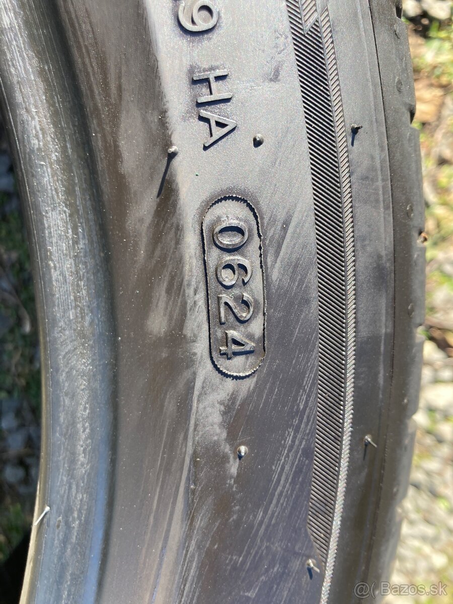 Hankook letné 235/45R20 - 4ks - 5