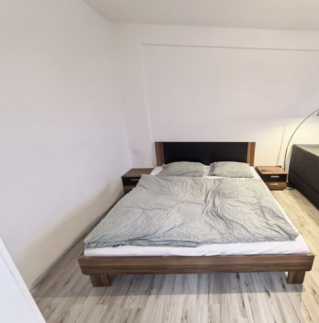 Predam 1.5 izbovy byt - 5