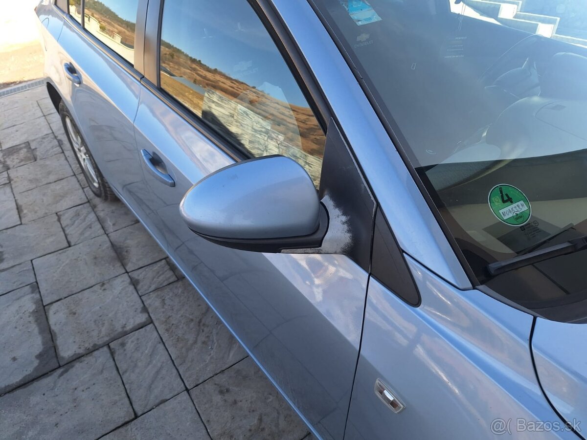 Predám CHEVROLETE CRUZE - 5