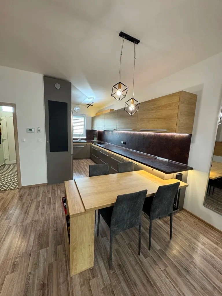 3 izb. mezanín, so záradkou a 3 x park.miesto v Bernolákove - 5