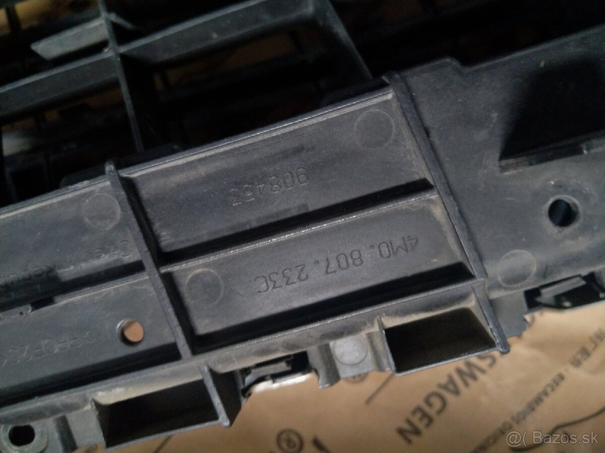 Audi Q7 2018 Maska - 5