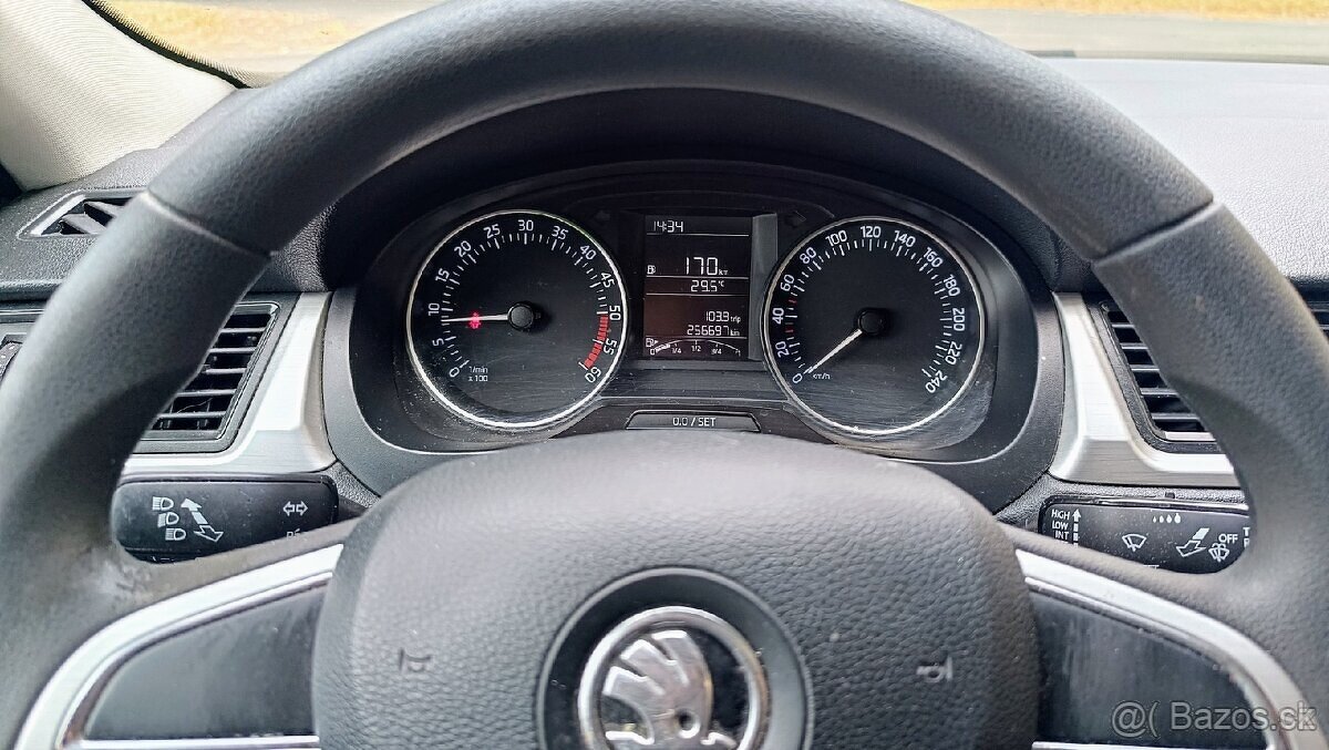 Škoda Rapid 1,4 TDi Ambition ČR, Serviska - 5