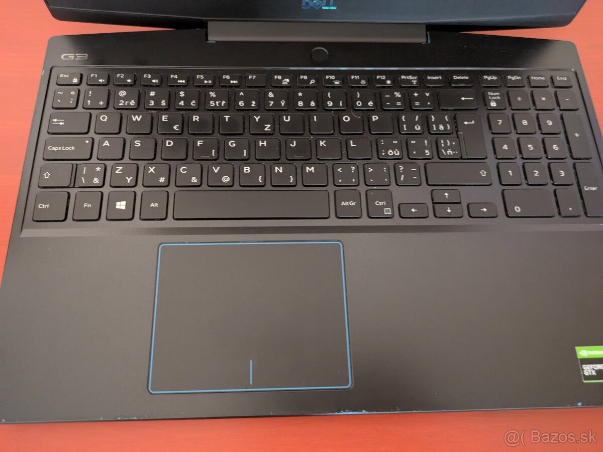 Herný notebook DELL G3-15 - 5
