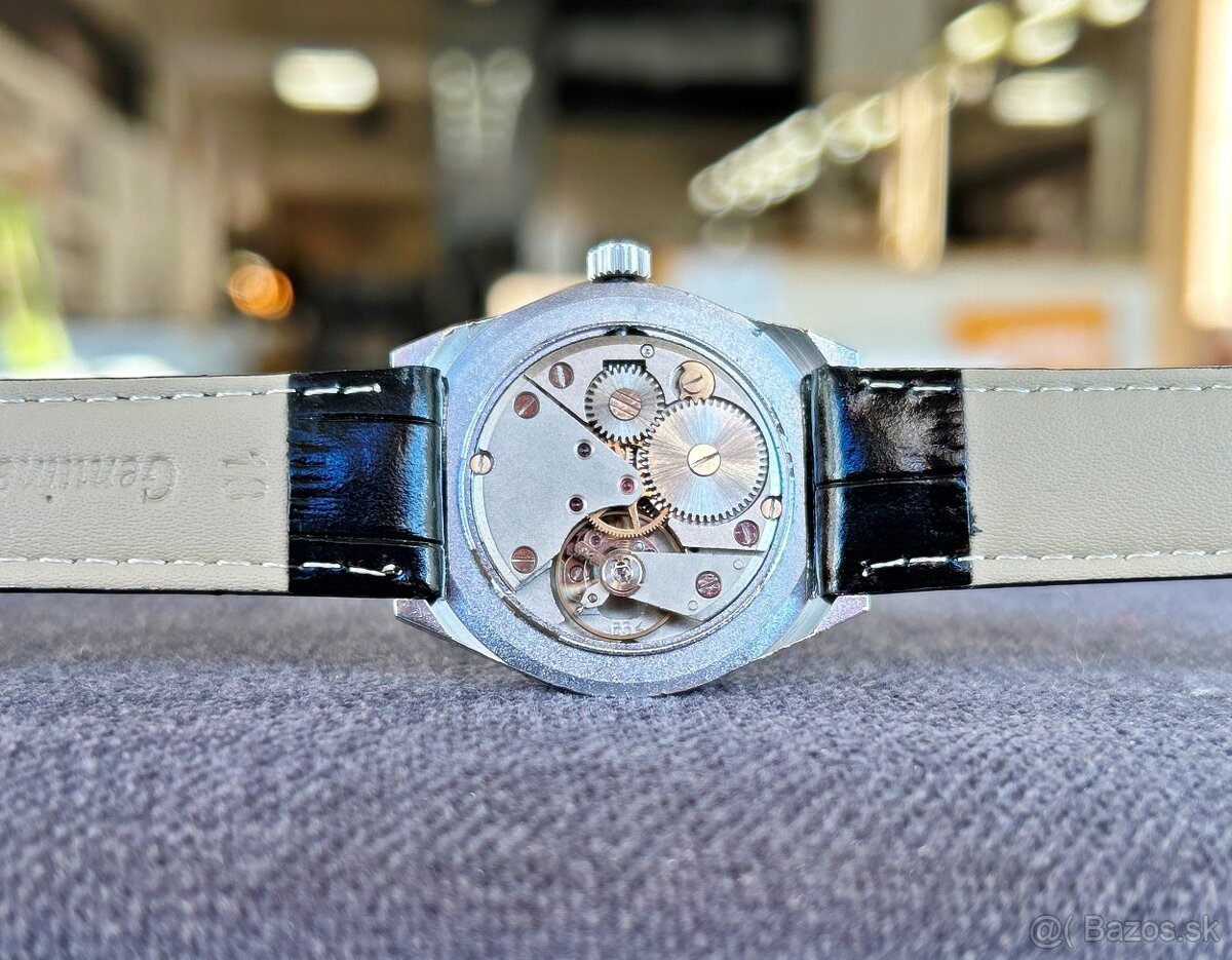 Československé mechanické vintage retro hodinky PRIM Televiz - 5