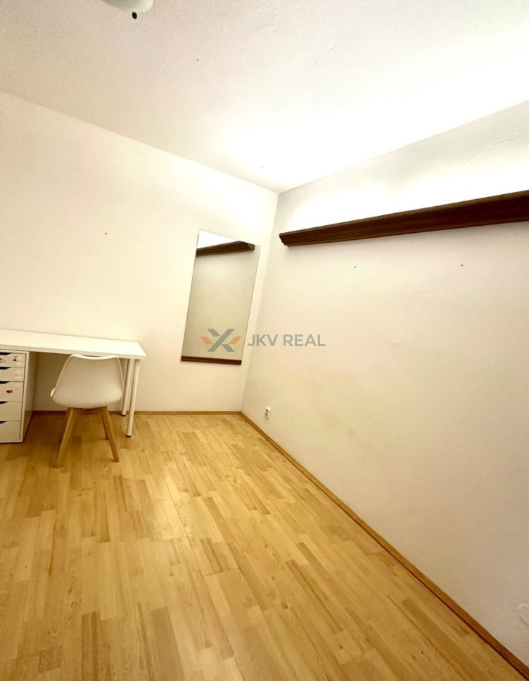 Na prenájom 2-izbový byt, vkusne upravený ako 3-izbovy, Dlha - 5