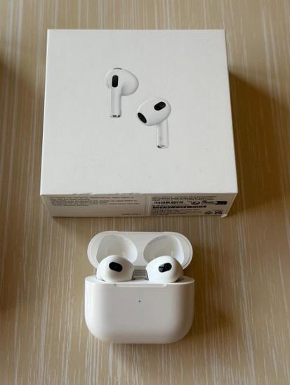 iPhone 15 Plus 256GB modrý – s AirPods 3 🎧📱 Predám iPhone - 5