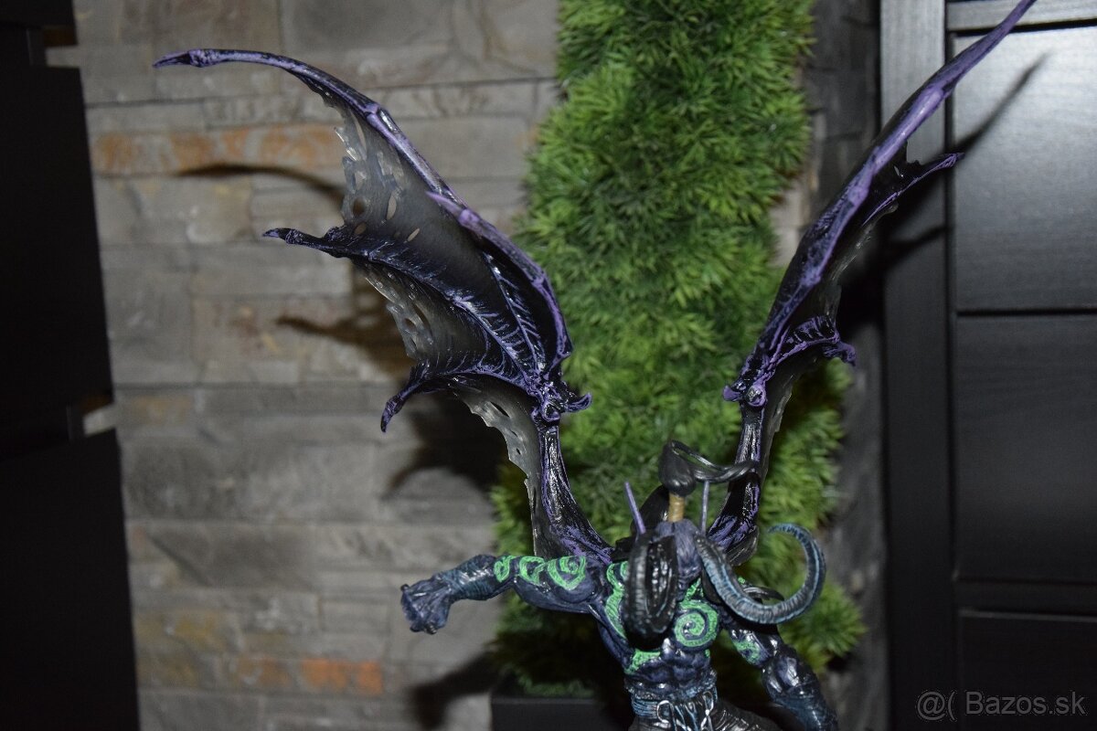 Illidan Stormrage - 37 cm - 5