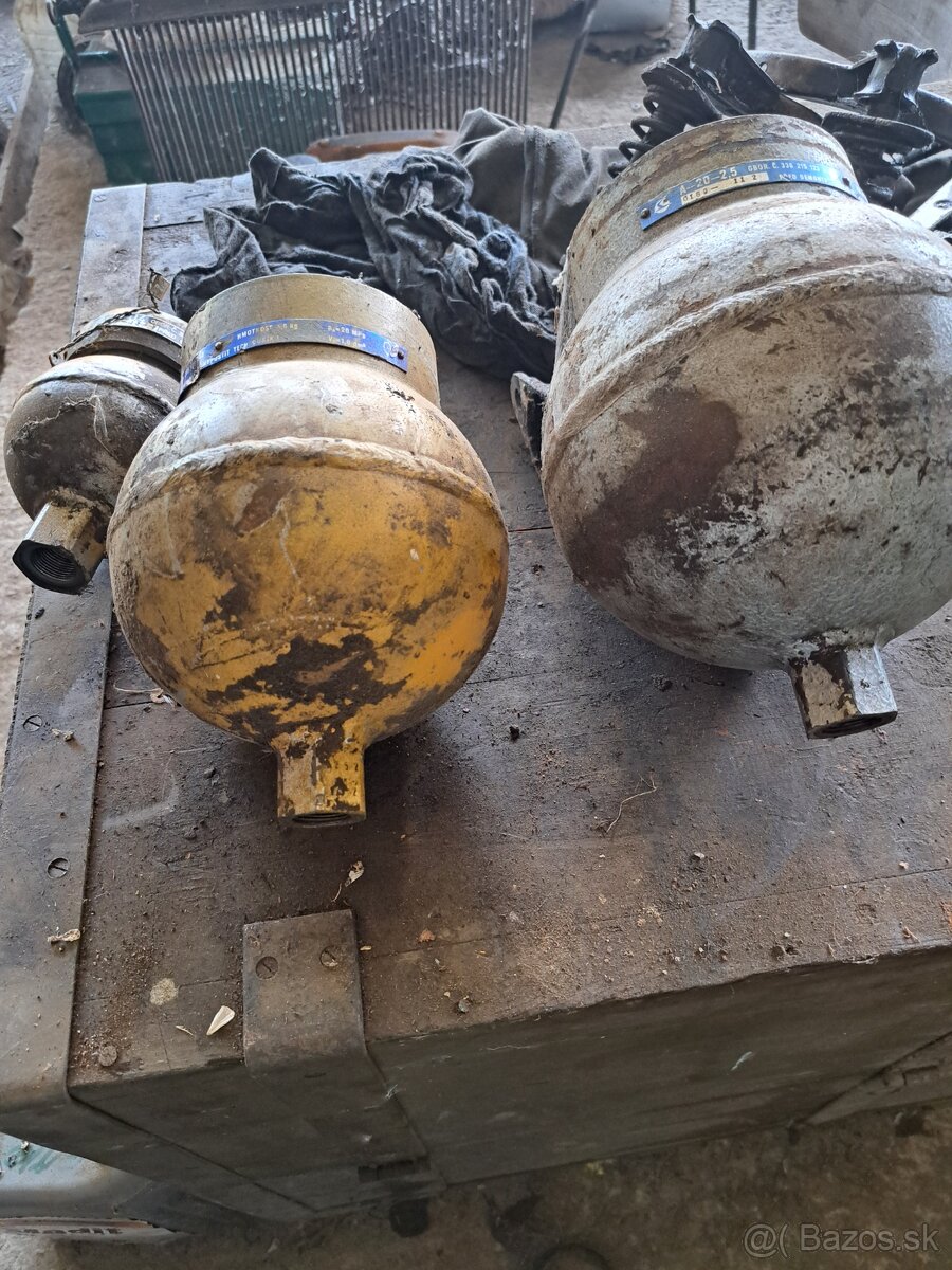 Hydraulický akumulátor - 5