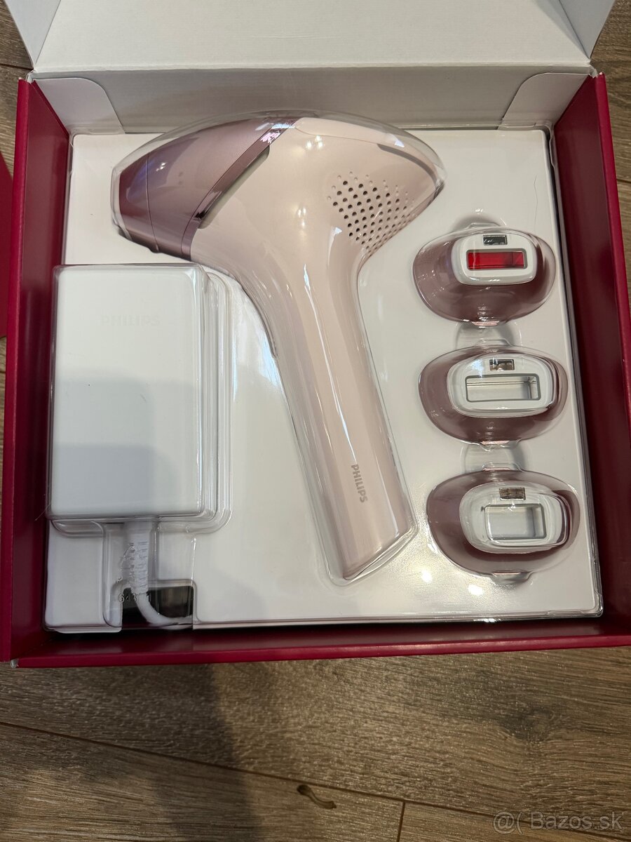 Philips Lumea IPL 9900 SkinAI BRI977/00 - 5