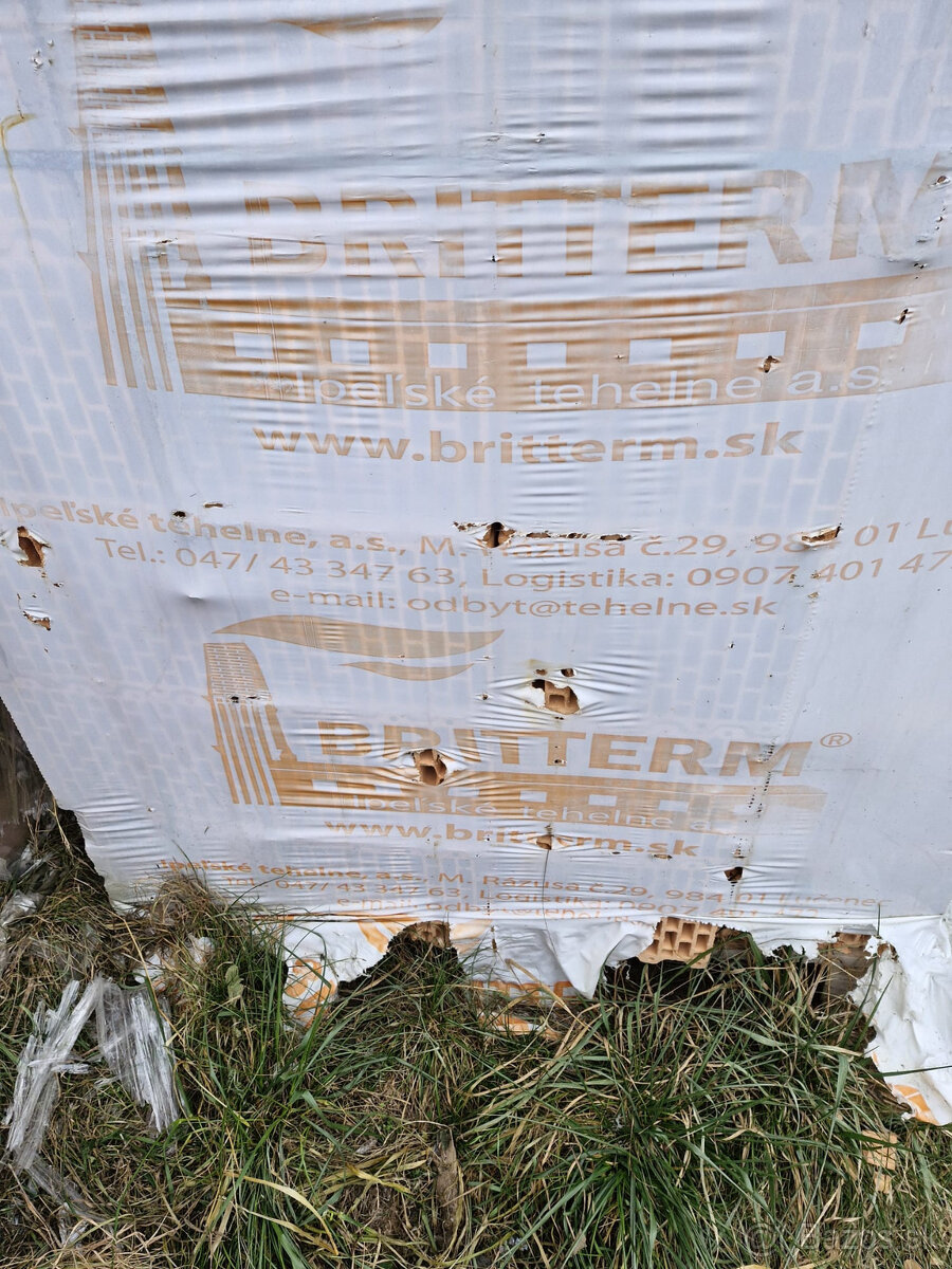 Predám tehly Porotherm + Britterm - 5