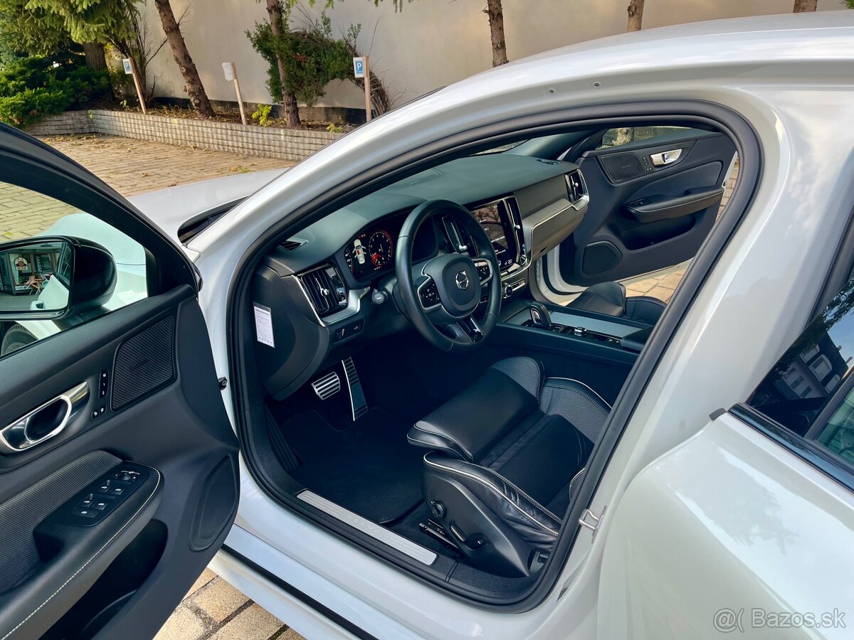 Volvo S60 B4 R-DESIGN 197PS rv.2022 - 5