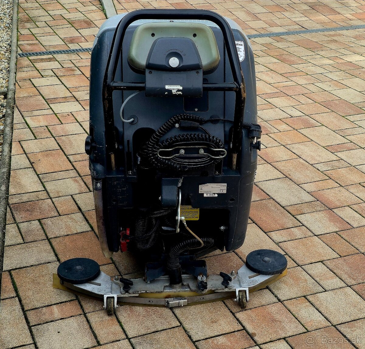 Podlahový čistiaci stroj Nilfisk BA 651 - 5