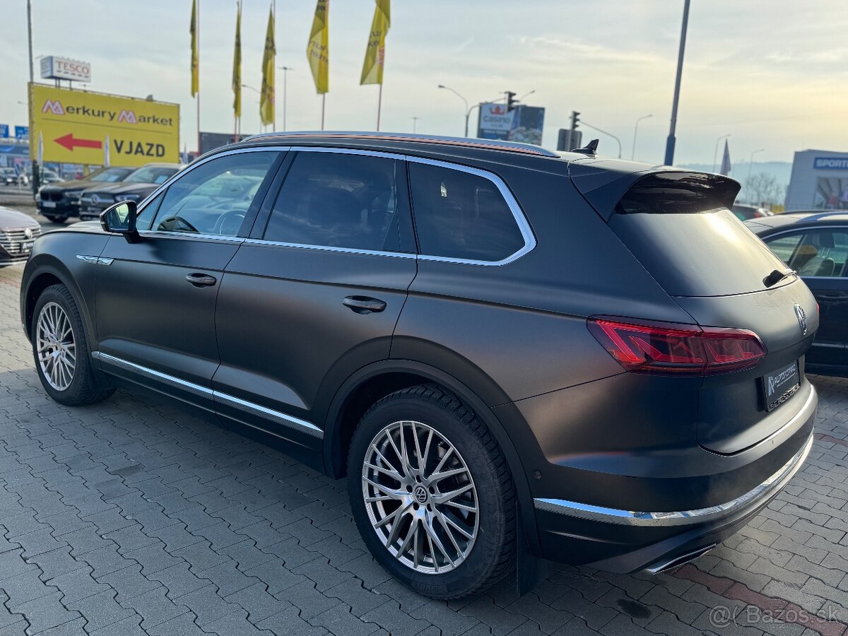 Volkswagen Touareg 3.0 V6 TDI SCR 286k elegance MATTE BLACK - 5