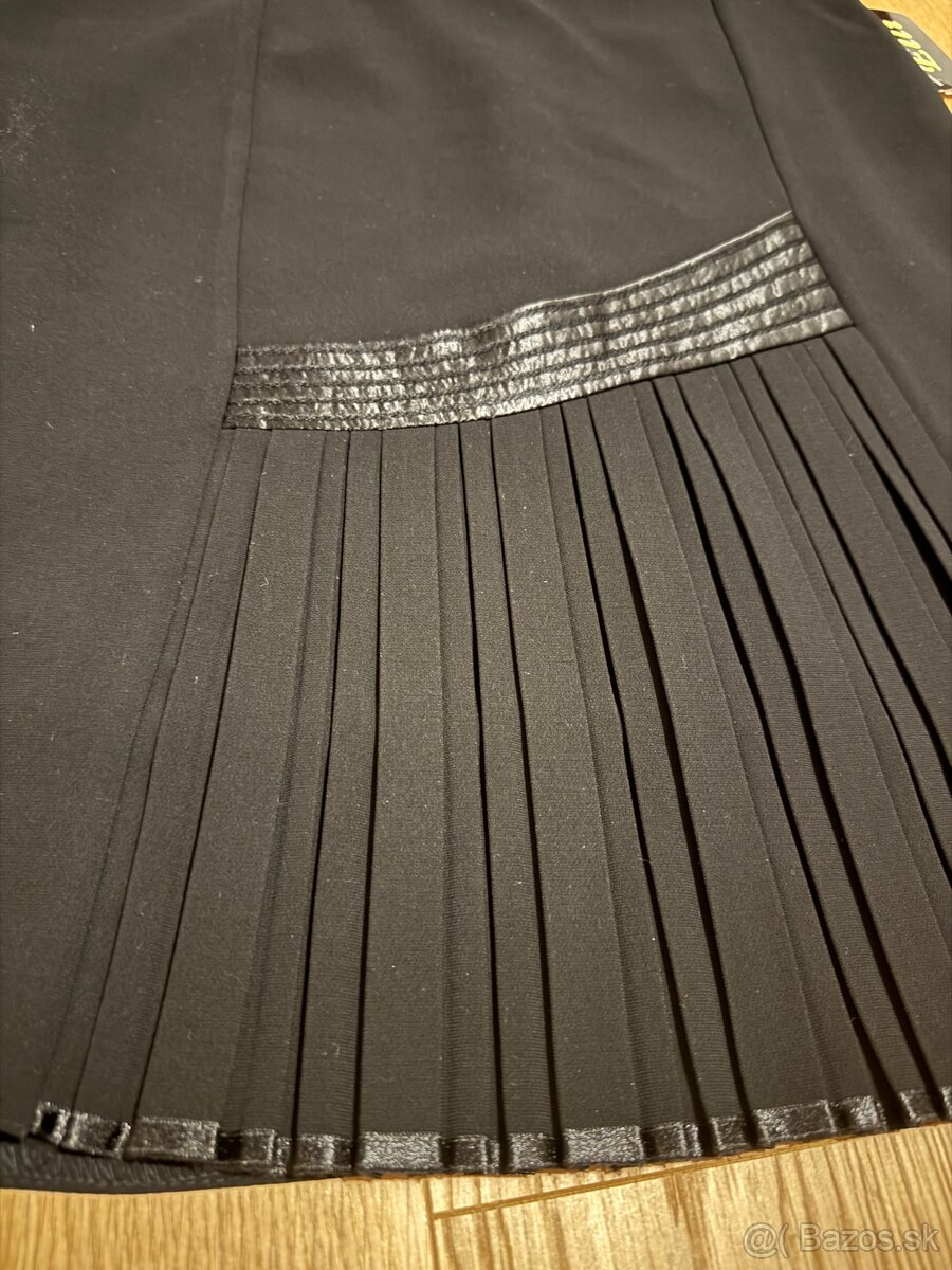 nova cierna sukna v.40 - 5