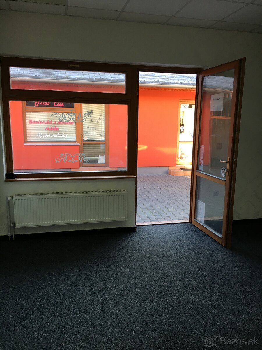 Ponúkam Vám do prenájmu obchodné priestory na prízemí. - 5