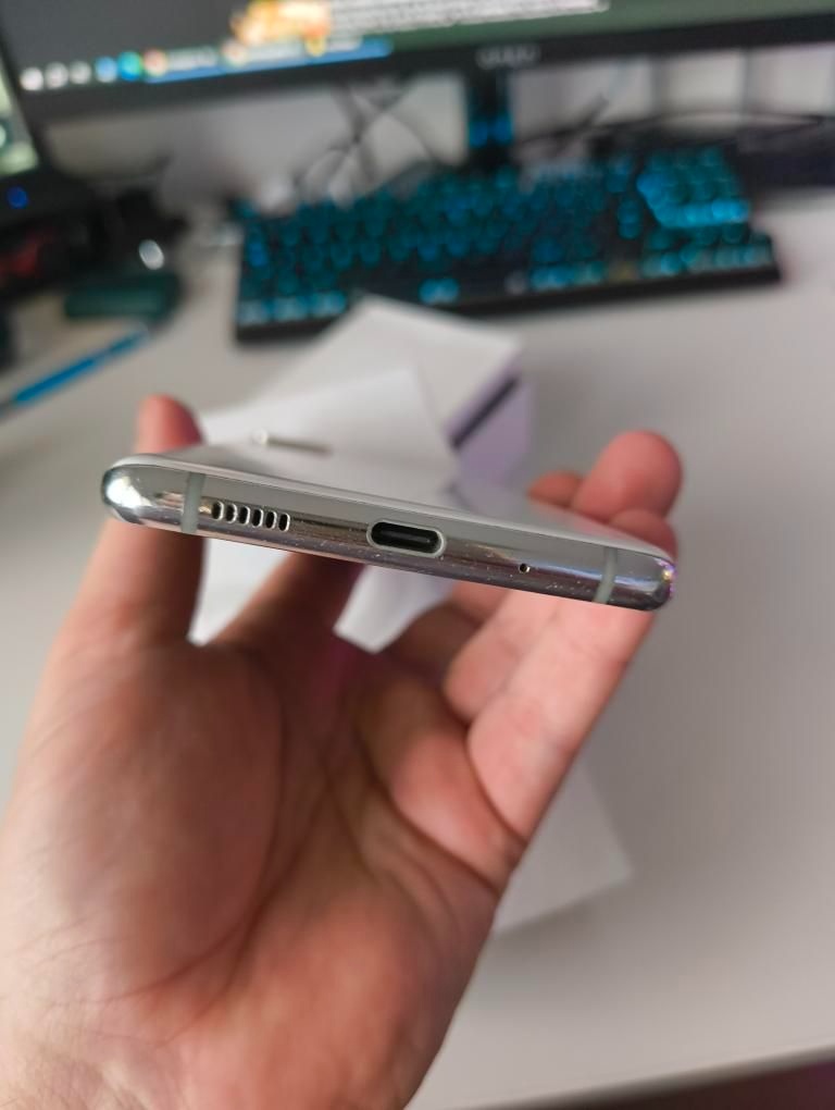 Samsung Galaxy S20 FE - 5