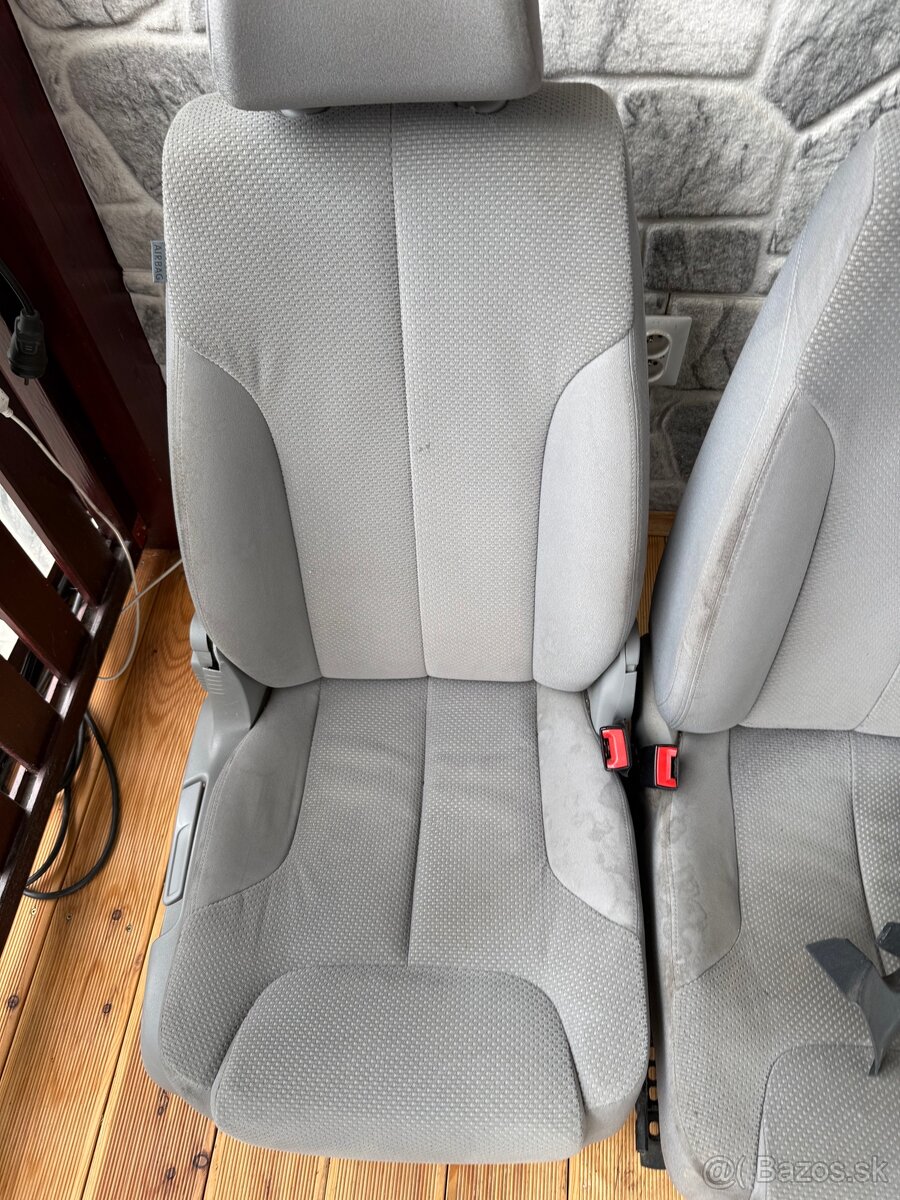 Sedačky passat b6 - 5