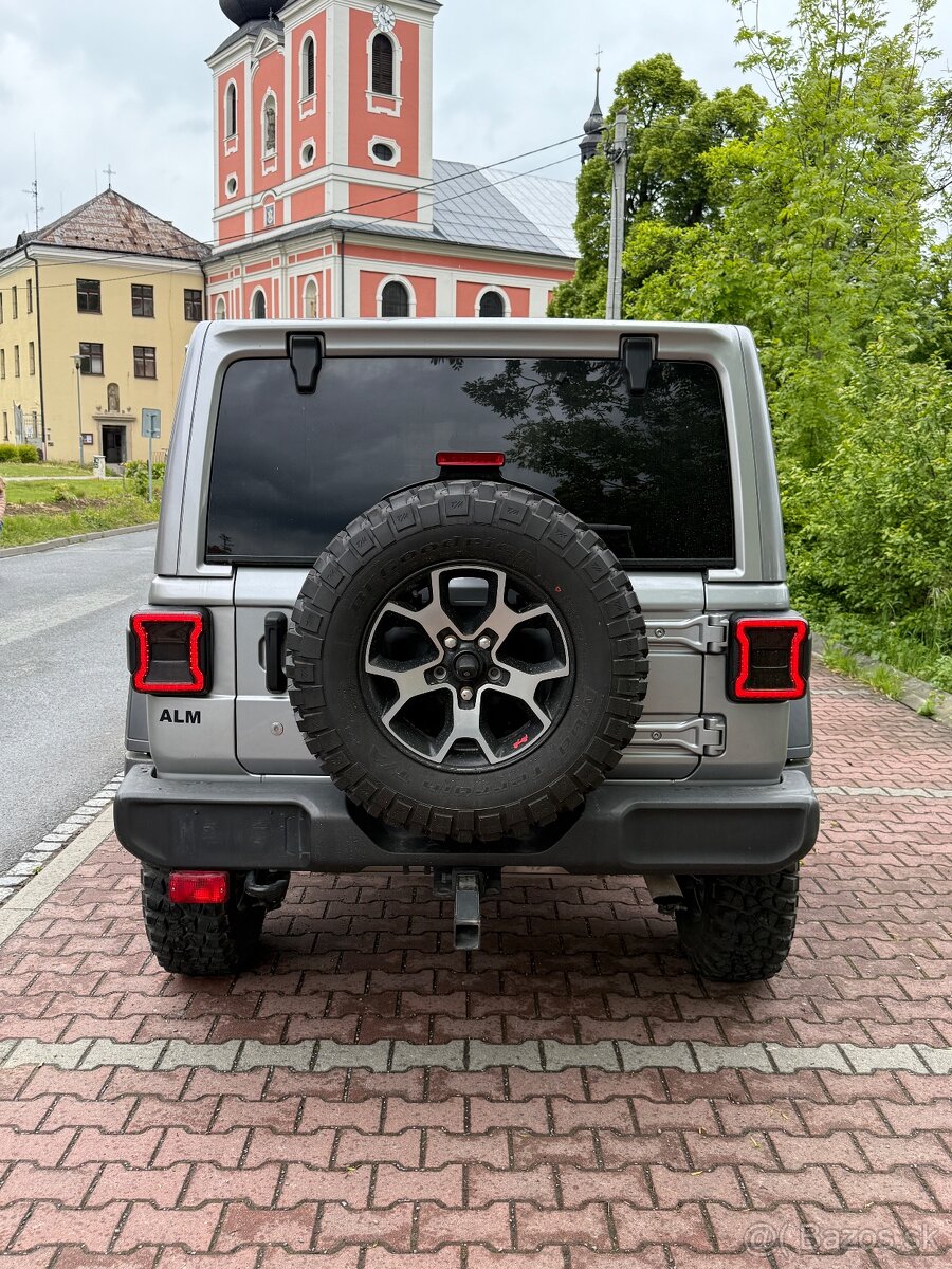 Jeep Wrangler Unlimited 2.0T 200kw—automat—2019—84.000km